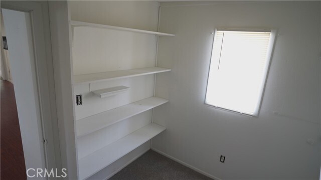 Building Photo - 214 E 92nd St