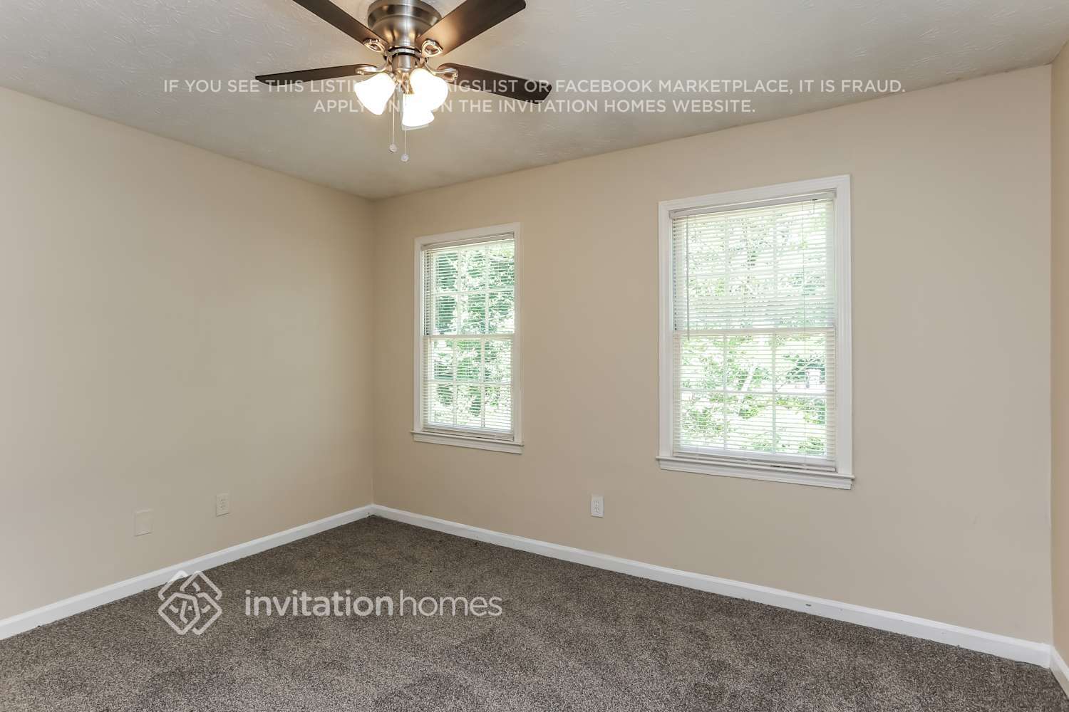 Building Photo - 396 Shamrock Ct