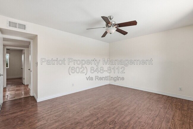 Building Photo - 1275 W Del Rio St