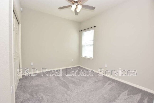 Building Photo - 920 Montgomery Ln