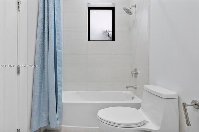 Building Photo - 3502 Ashwood Cir