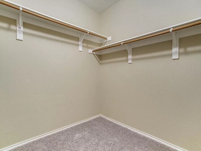 Building Photo - 13212 Alyssum Dr