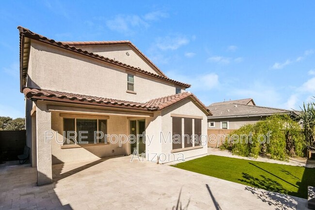 Building Photo - 513 E Yellowstone Pl