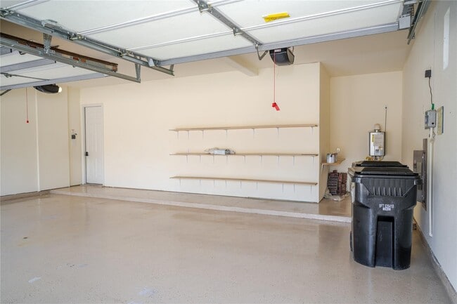 Building Photo - 14785 Palm Desert Ln