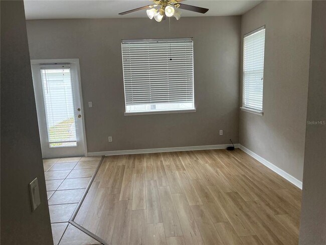 Building Photo - 8921 Newmarket Dr