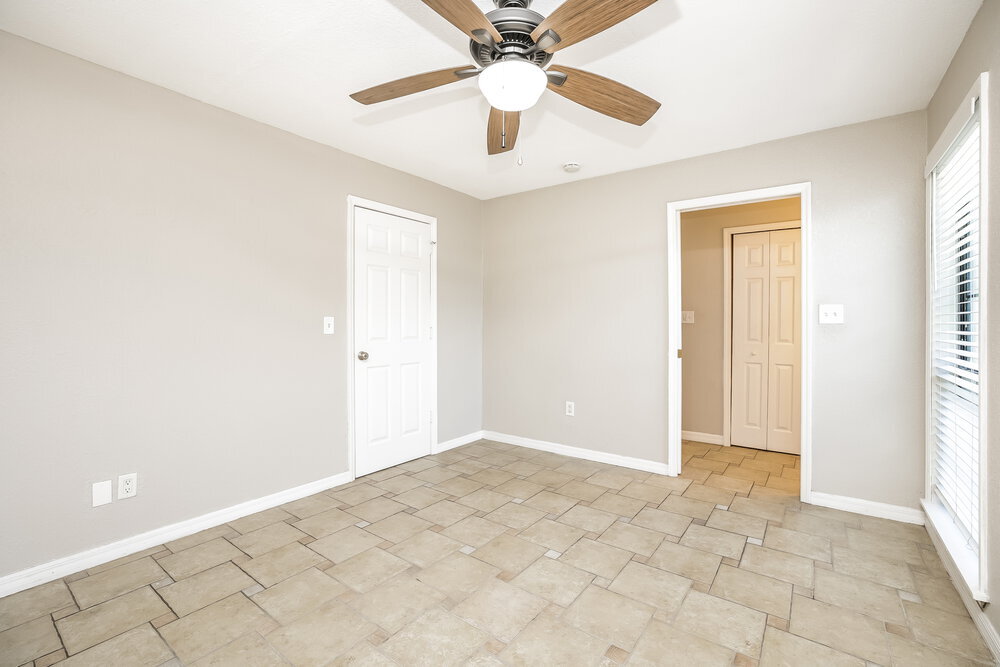 Building Photo - 971 Winsome Rd