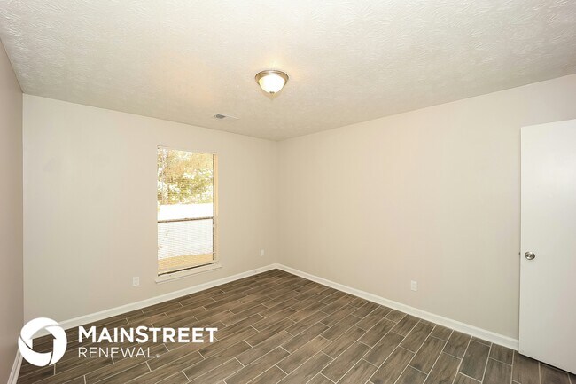 Building Photo - 8682 Cedar Creek Ridge