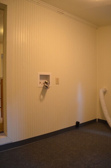 Building Photo - 5144 Washington Rd