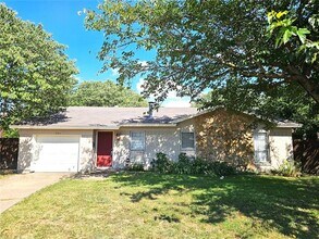 Building Photo - 721 San Carlos Dr