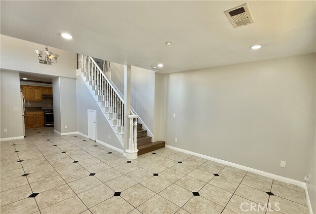 Building Photo - 930 S Charlotte Ave