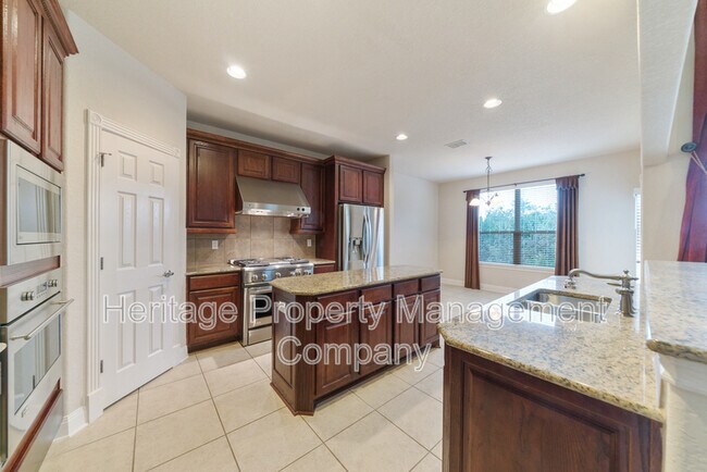 Building Photo - 7110 Hovingham