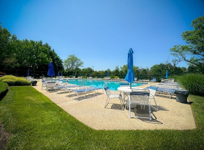 Building Photo - 1116 Foxmeadow Dr