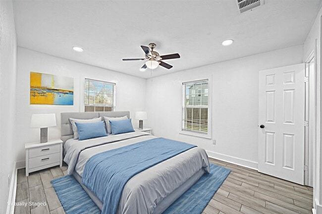 Building Photo - 4611 Idaho St