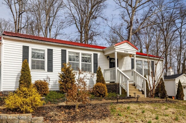 Building Photo - 319 Hermitage Dr