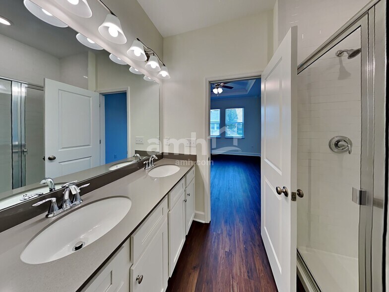 Building Photo - 33901 Widman Way