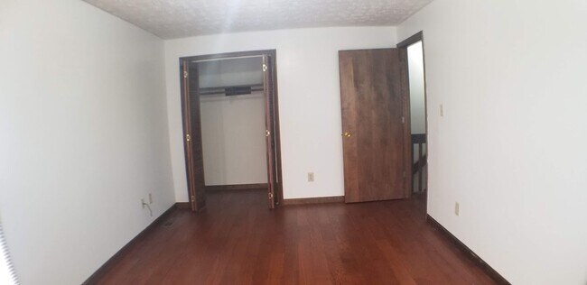 Building Photo - 1010 Buffalo St