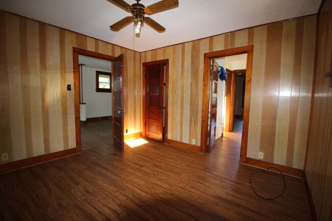 Building Photo - 57 Elmont Rd