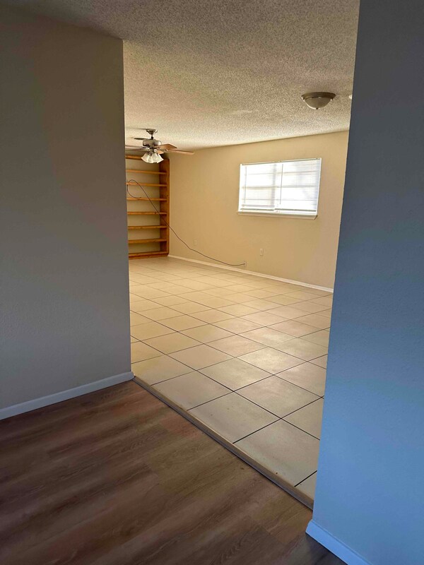 Building Photo - 121 Cactus Dr