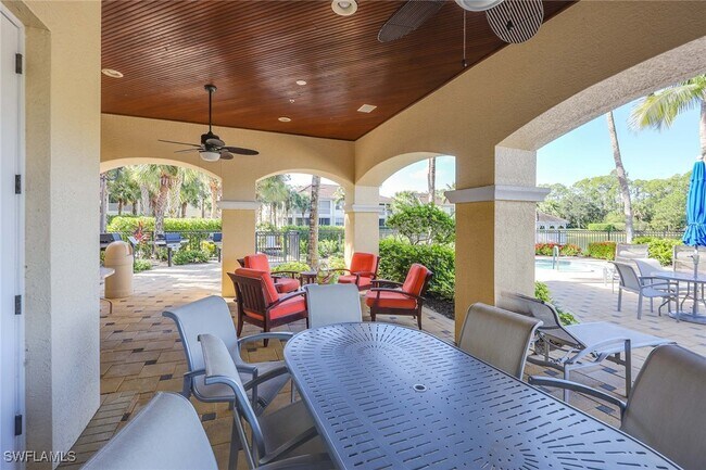 Building Photo - 1786 Tarpon Bay Dr S