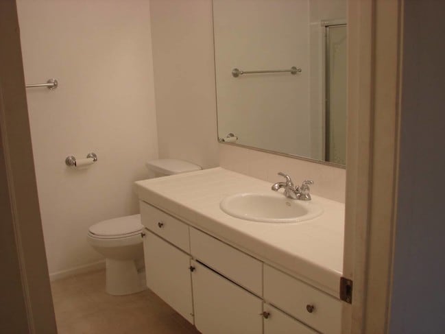 Building Photo - 23653 Park Capri