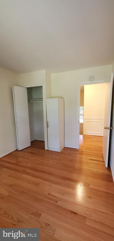 Building Photo - 972 Paulsboro Dr