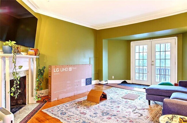 Building Photo - 130 Norwood Ave