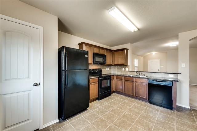 Building Photo - 1122 Rainer Dr