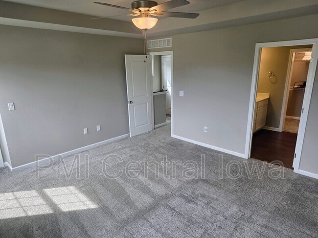 Building Photo - 2316 Hazeltine Pl