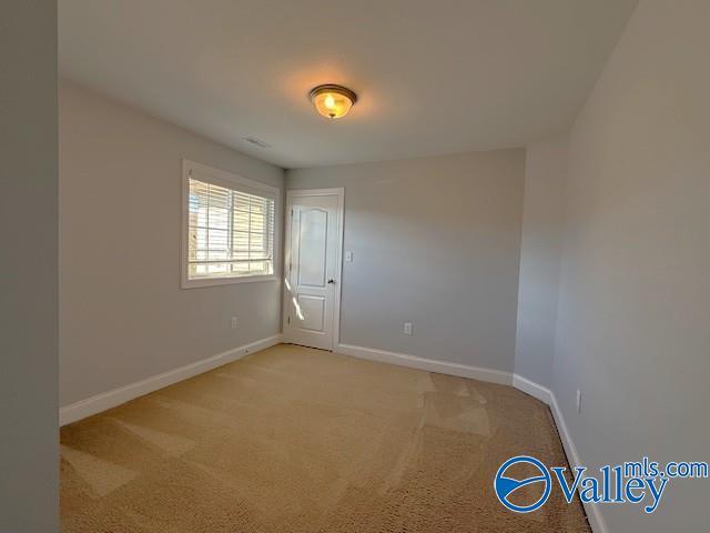 Building Photo - 5033 SE Valley Cove Dr