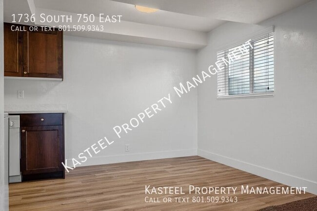 Building Photo - 1736 S 750 E St