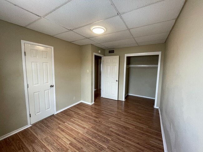 Building Photo - North Bay / central Portland area-Affordable rental-$99 move-in special
