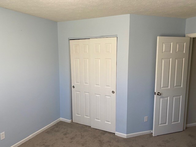 Building Photo - 10744 Belair Dr