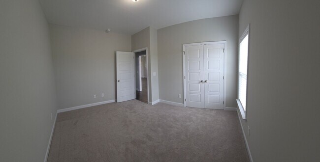 Building Photo - 210 Dunbar Hl Dr