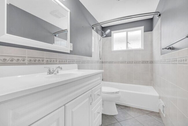 Building Photo - 61 Cornell Dr