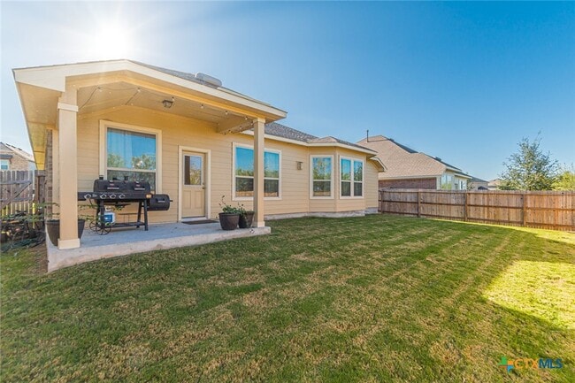 Building Photo - 2745 Ridge Forest Dr