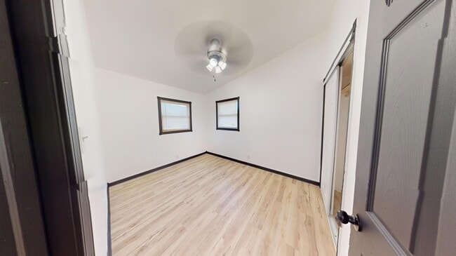 Building Photo - 737 E 47th Ave