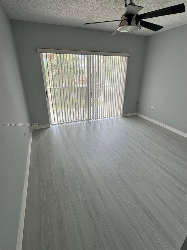 Building Photo - 9900 NW 43rd Terrace