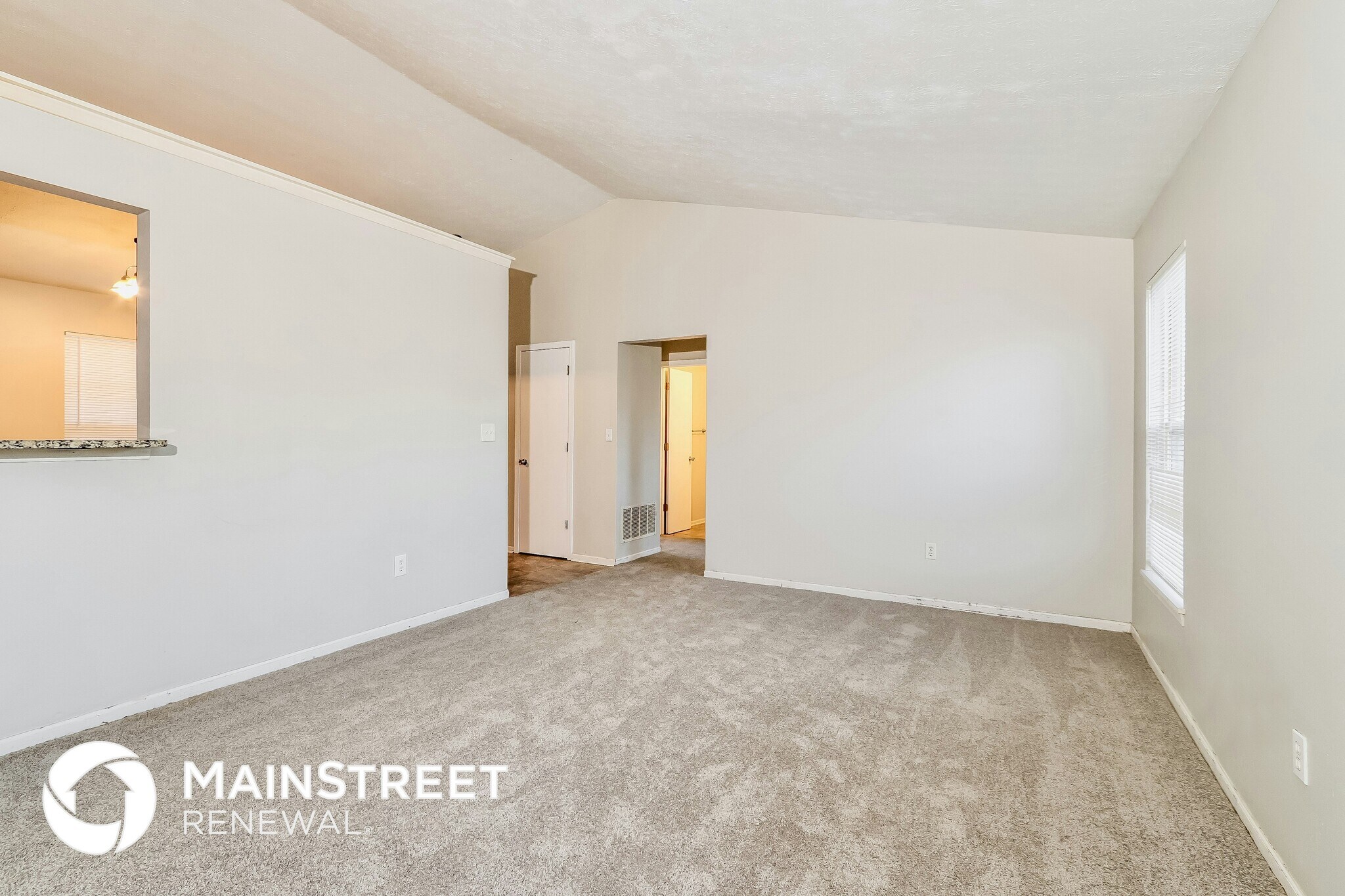 Building Photo - 9611 Combs Ln