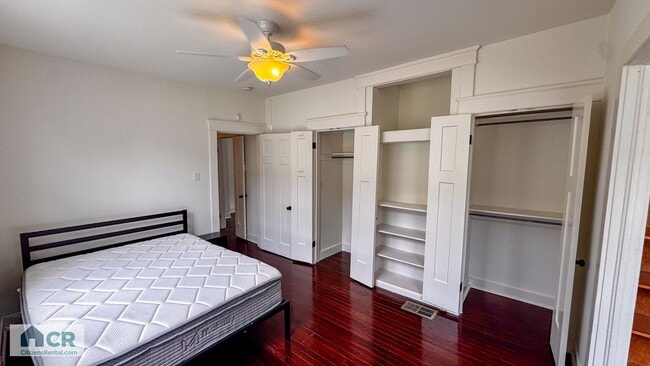 Building Photo - 6bd/3ba with Central AC Walking Distance to Campus. Text 510-631-1171 for more info!