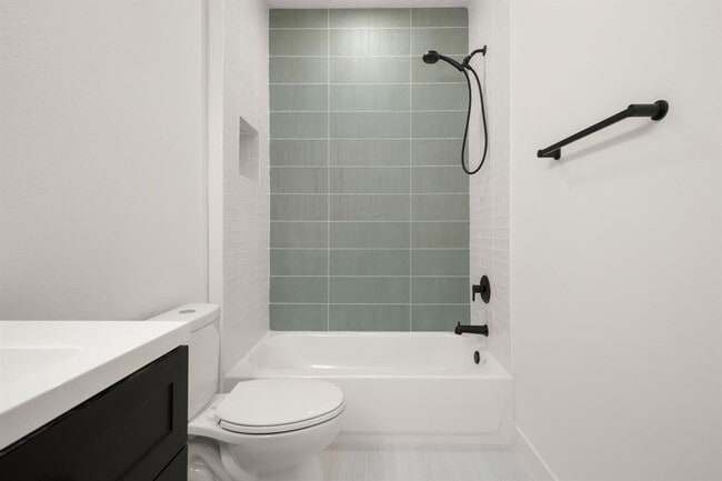 Building Photo - 306 Ave P