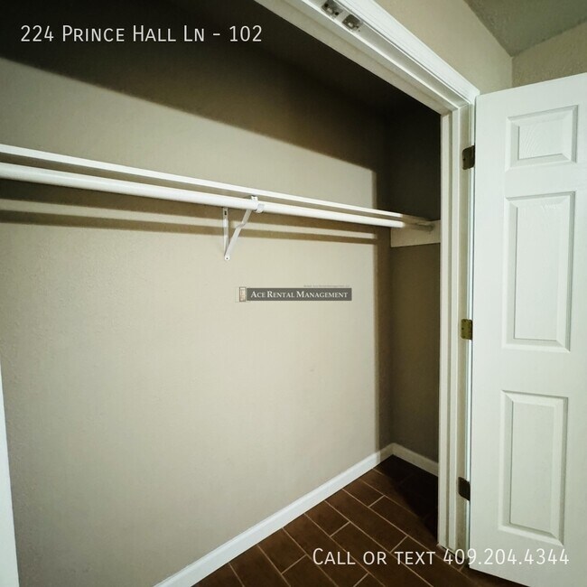Building Photo - 224 Prince Hall Ln