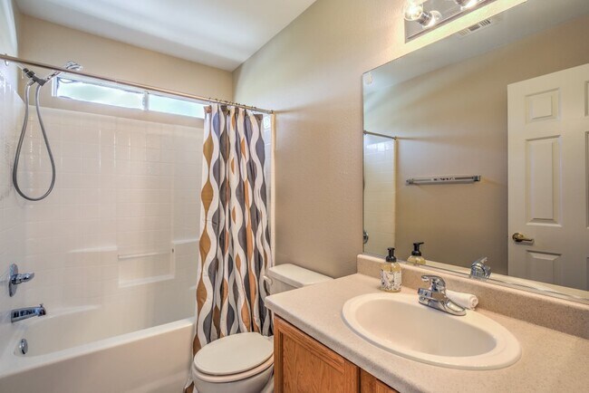 Building Photo - 1587 Rusty Ridge Ln