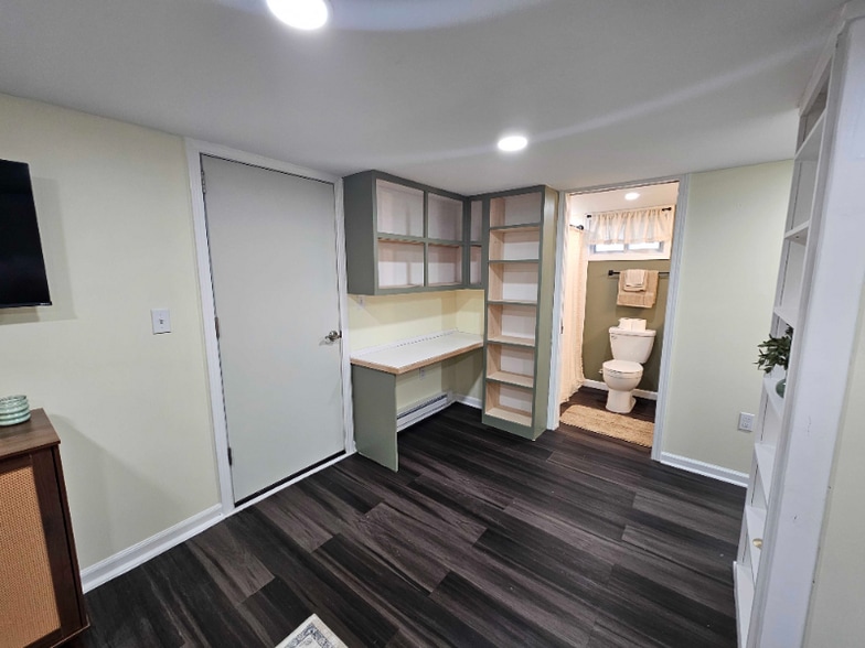 Building Photo - 318 Murphy Ave