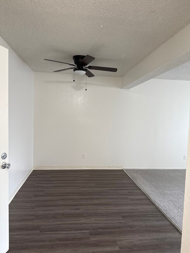 Building Photo - 14106 Cerise Ave