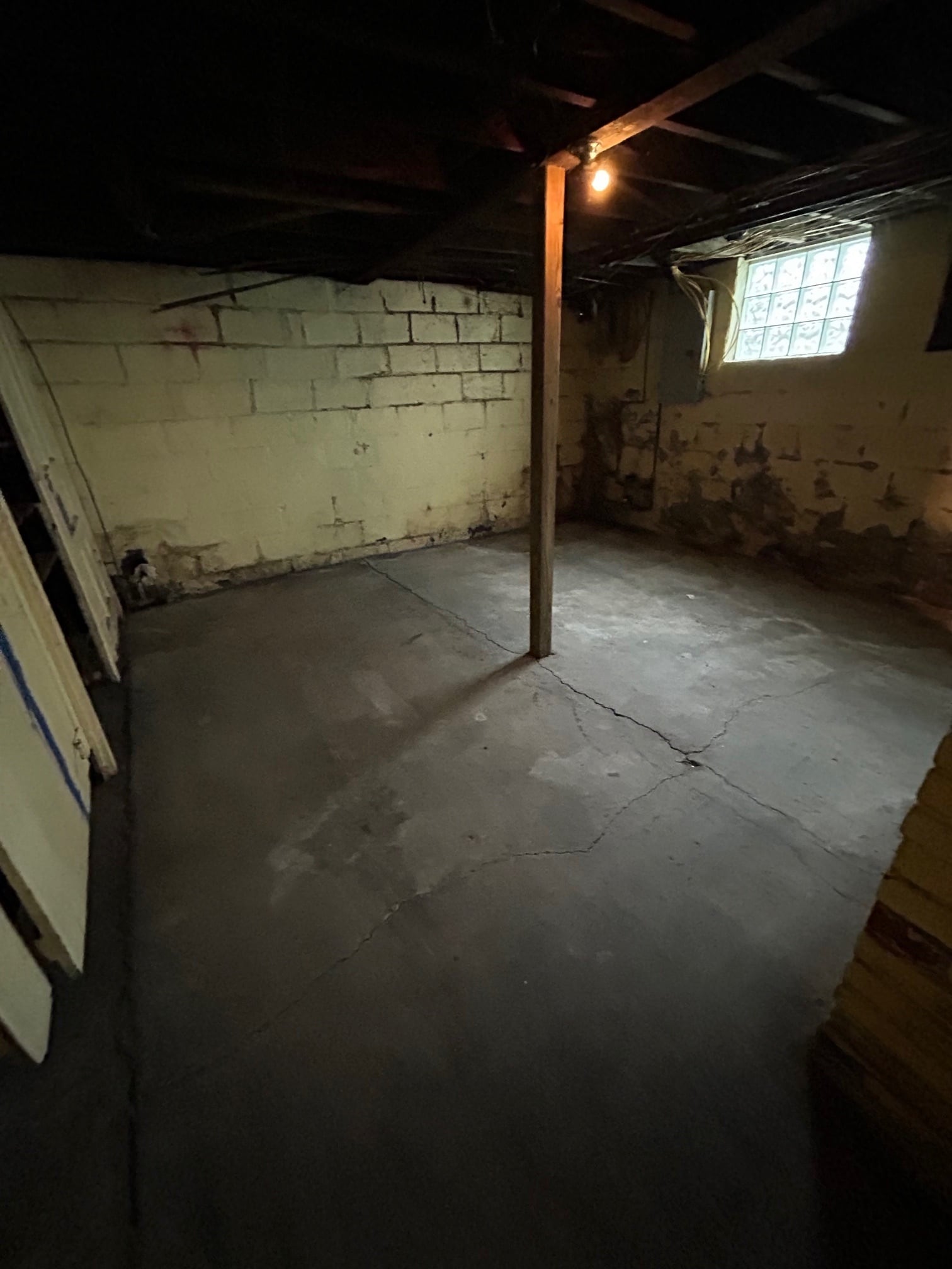 Building Photo - 183 S Mount Vernon Ave