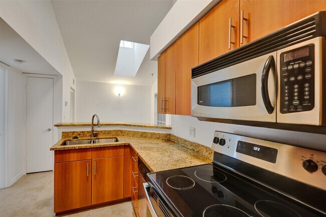 Building Photo - 1050 Crystal Way