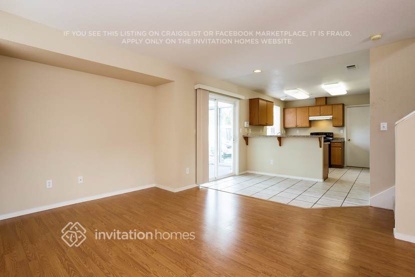 Building Photo - 38 Dawn Rose Way