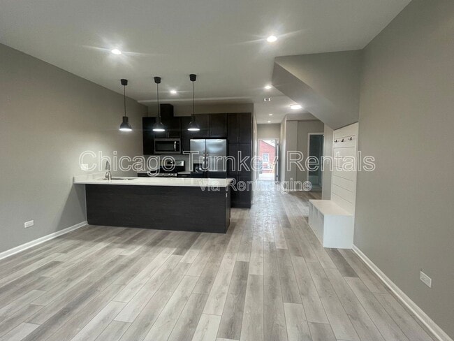 Building Photo - 1927 S Morgan St