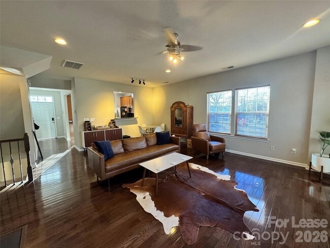 Building Photo - 280 W Bland St