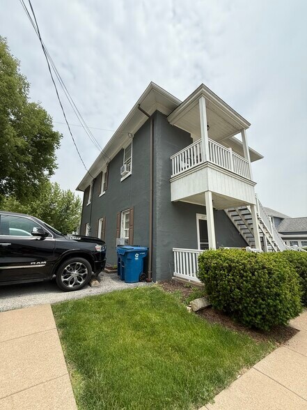 Primary Photo - 111 Ewing St